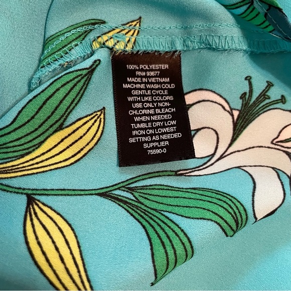 Worthington Blue Pleated Sleeveless Tank Top - Picture 6 of 8